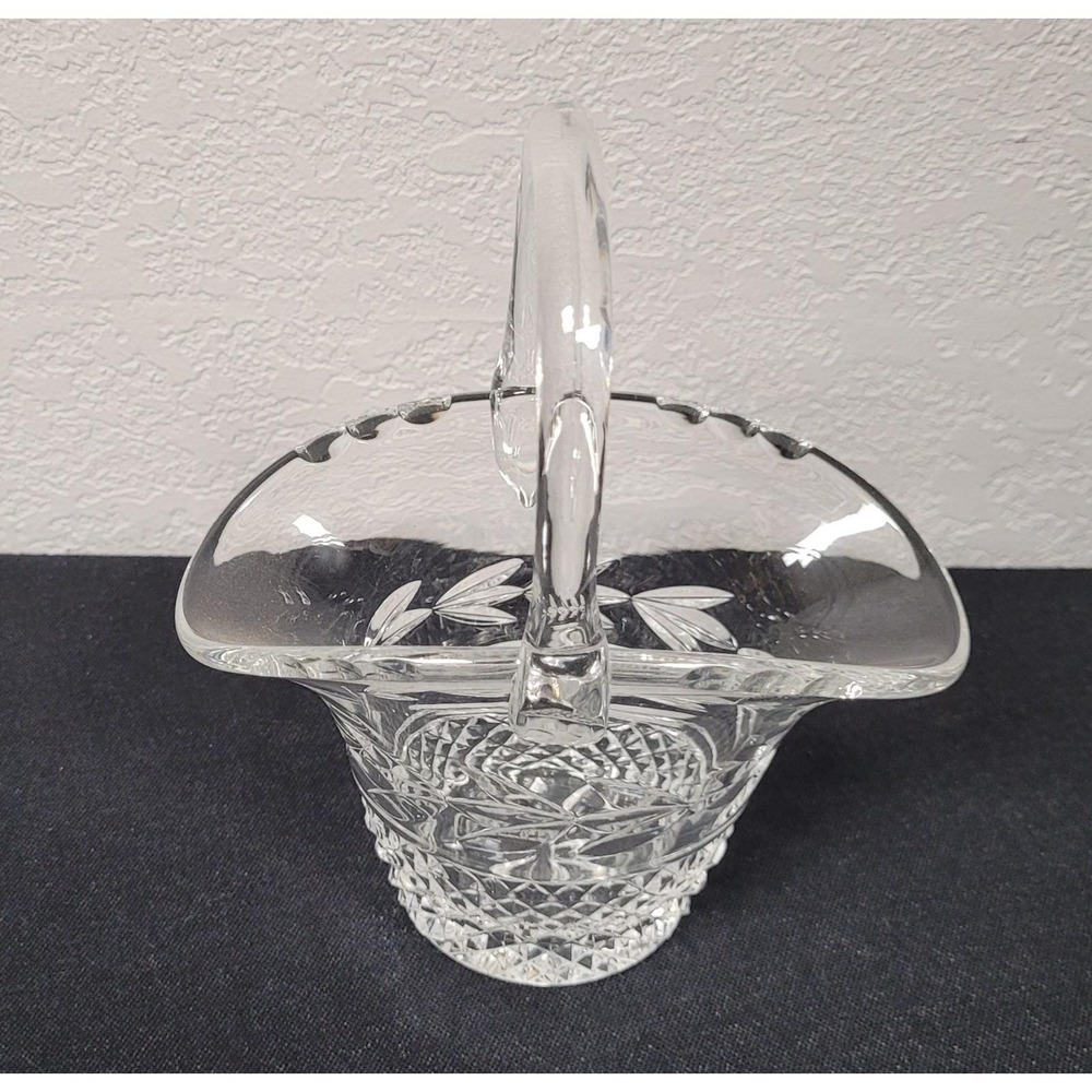Galway Irish Crystal Handled Basket with Diamond and Etched Leaf Pattern